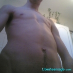 annonce libertine sexe - jh 21 ans puceau pour femmes de tout age